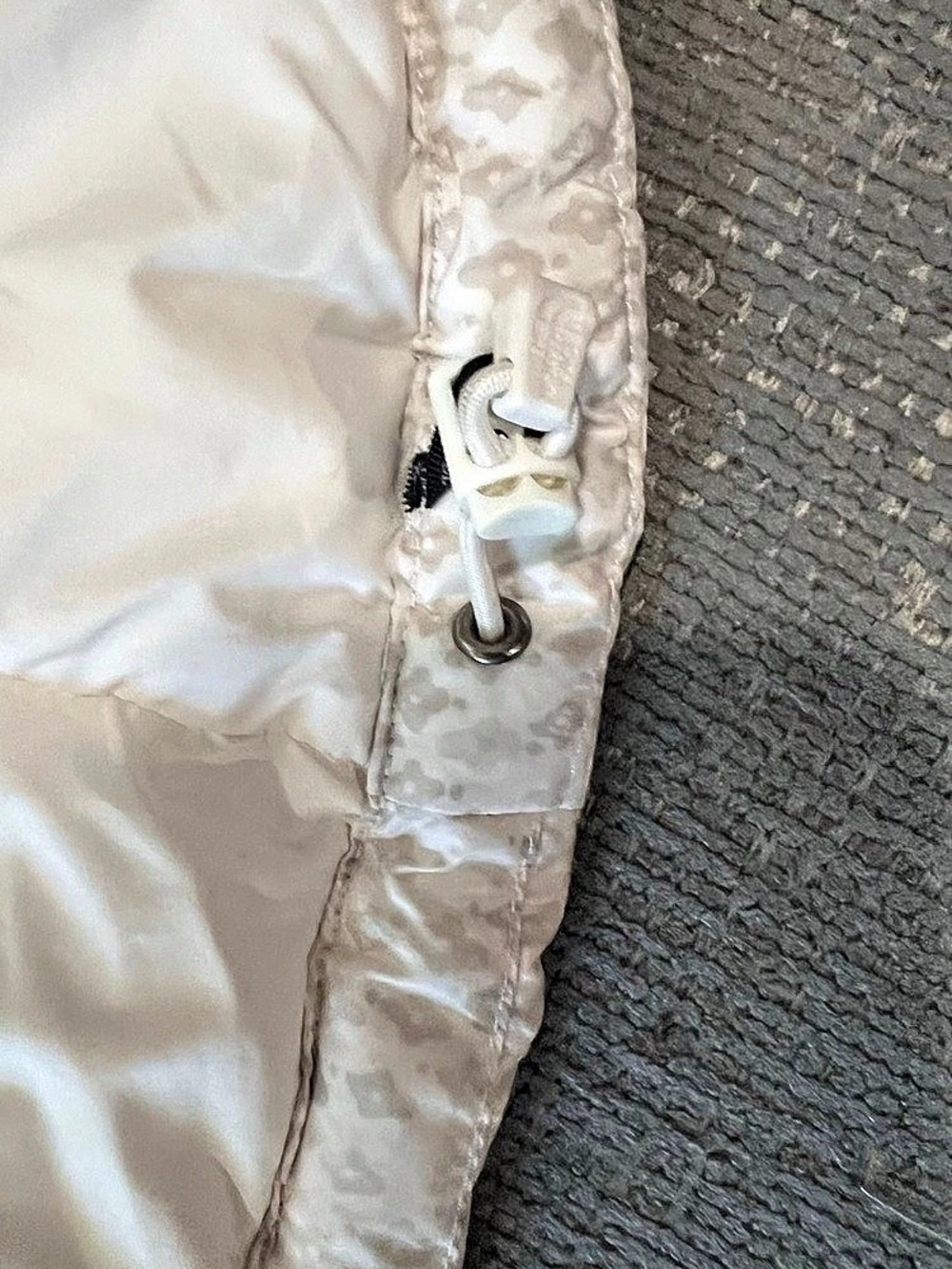 The North Face 700 Fill Down Nuptse Puffer Vest Women'Small - Picture 6 of 6
